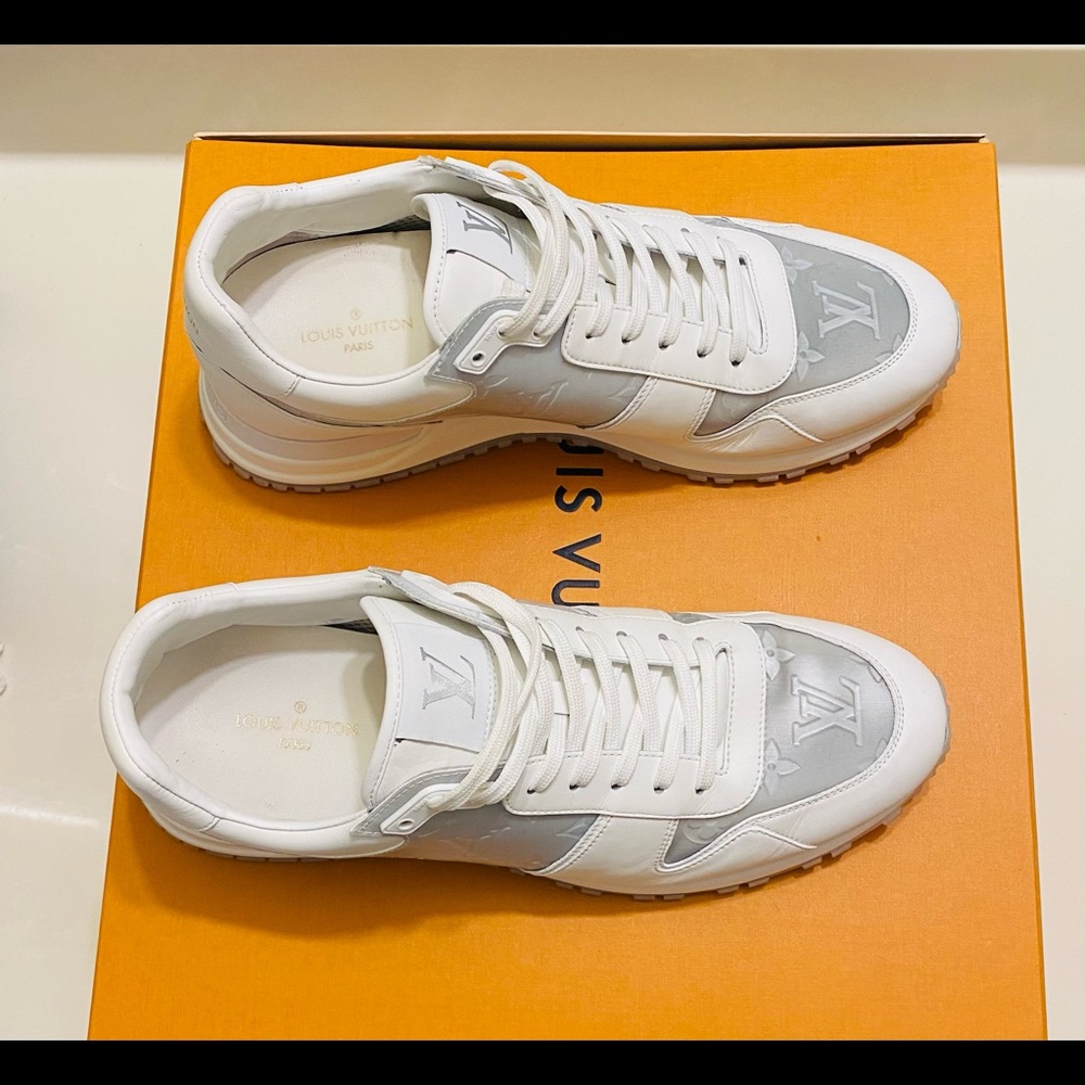Louis Vuitton Sneakers Size 8.5